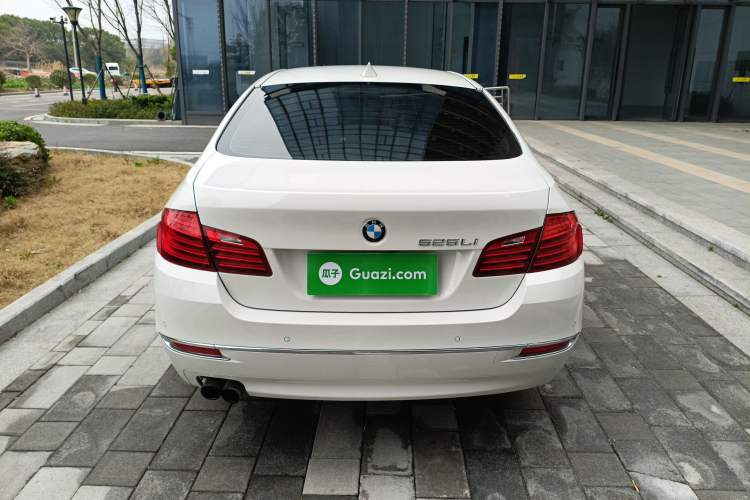 Used BMW 5 Series 2014 525Li Luxury Design Package
