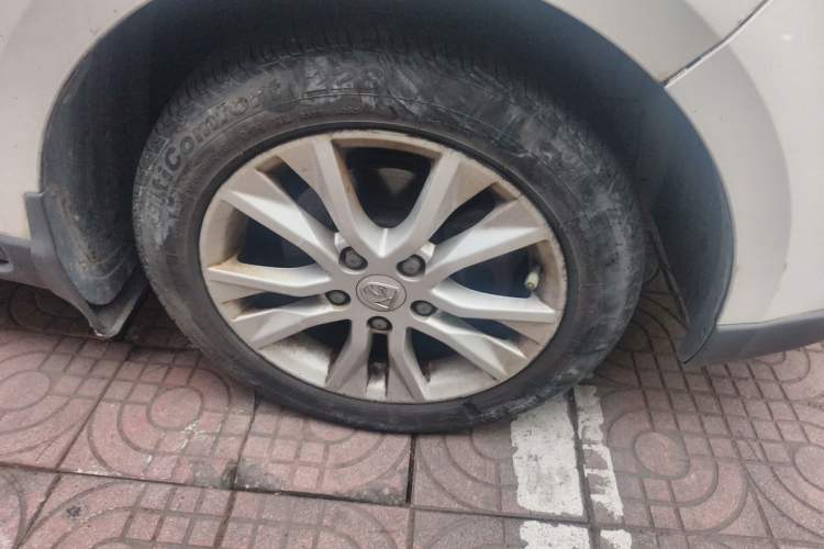 Used Baojun 730 2014 1.5L manual Comfort version 7 seats