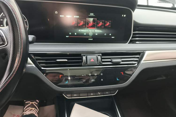 Used Hongqi HS5 2019 2.0T Smart Connect Flagship All-Wheel-Drive Version
