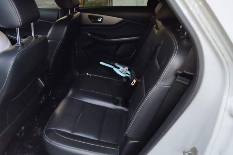 Used Dongfeng Fengon S560 2019 1.8L CVT Elite Model