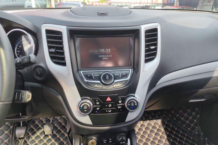 Used CHANGAN CS35 2016 1.6L Manual Luxury Model China V Standard
