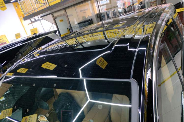 Used VOYAH Dream 2025 PHEV Four-Wheel Drive Excellence Kunpeng Edition