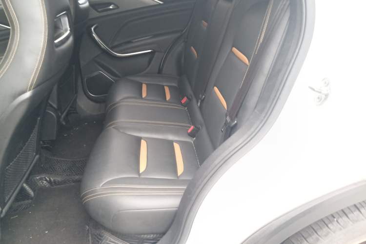 Used Bestune T77 2019 Facelift 230 TID Automatic Luxury Version China V Emission Standard
