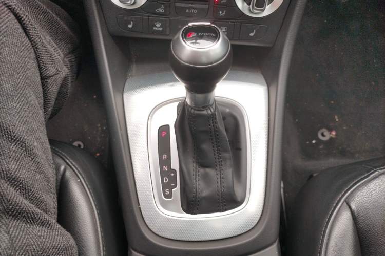 Used Audi Q3 2015 35 TFSI Comfort Model