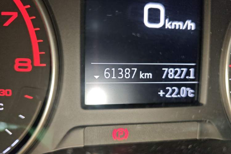 Used Audi A3 2020 Limousine 35 TFSI Sporty Version China VI Odometer Close Up