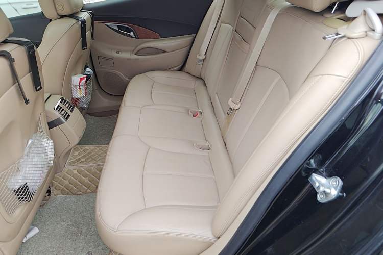 Used Buick LaCrosse 2012 eAssist 2.4L Elegance Edition