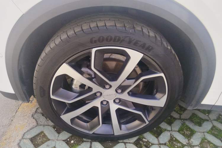 Used Lynk & Co 05 2020 2.0TD Four-Wheel Drive HypeHalo
