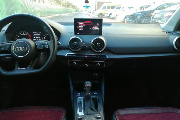 Used Audi Q2L 2022 35 TFSI Fashion Dynamic Model
