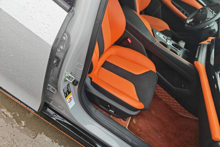 Used CHANGAN UNI-V 2023 2.0T Sport Edition Right Front Seat