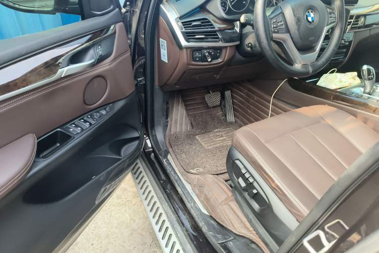 Used BMW X5 2017 xDrive35i Elegant Edition Driver Seat