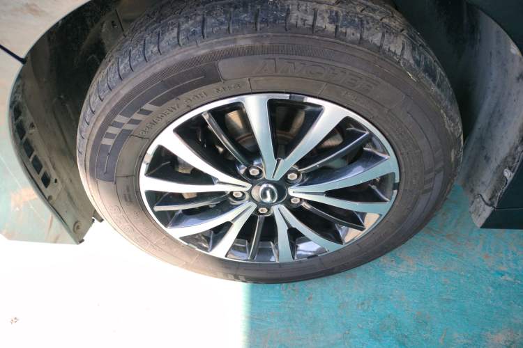 Used GAC Trumpchi M8 2021 Lingxiu Series 390T Deluxe Edition Left Front Wheel Hub