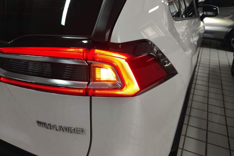 Used Toyota Wildlander 2024 2.0L CVT Two-Wheel Drive Leading Edition