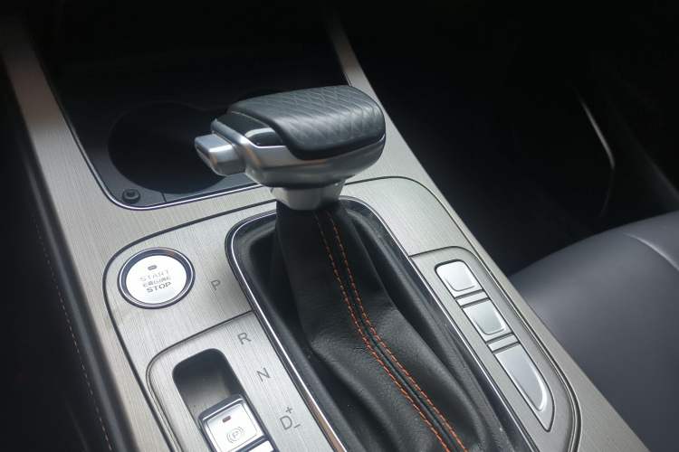 Used CHANGAN OSHAN X7 2020 1.5T Automatic Luxury Version