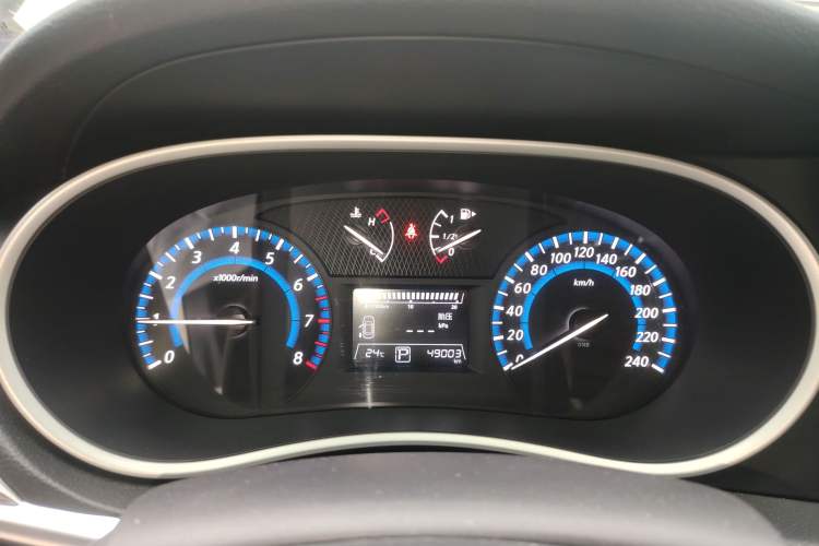 Used Venucia T90 2018 2.0L CVT Smart Connect Luxury Edition China V Standard Instrument Cluster