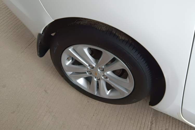 Used Chevrolet Cruze 2015 1.5L Automatic Fashion Navigation Edition
