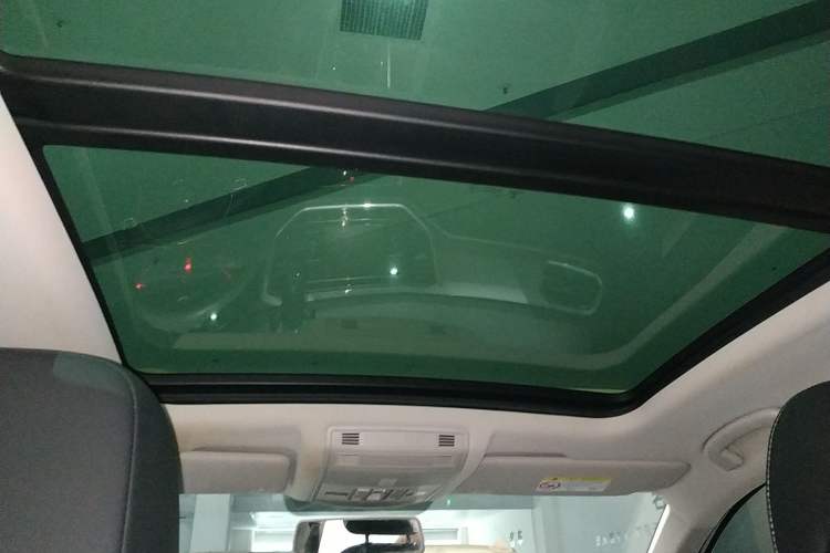 Used Volkswagen T-ROC 2020 230TSI DSG Two-Wheel Drive Advanced Version Headliner