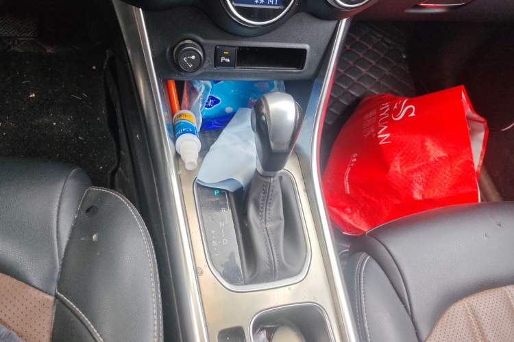 Used BYD Song 2017 Gaishe Upgrade Edition 1.5TID Automatic Elite Model
