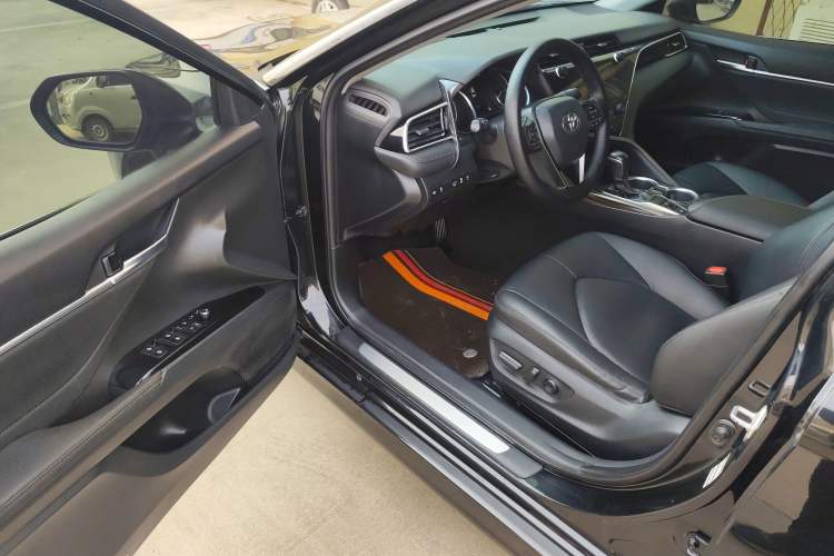 Used Toyota Camry 2019 2.0G Luxury Edition China VI Standard