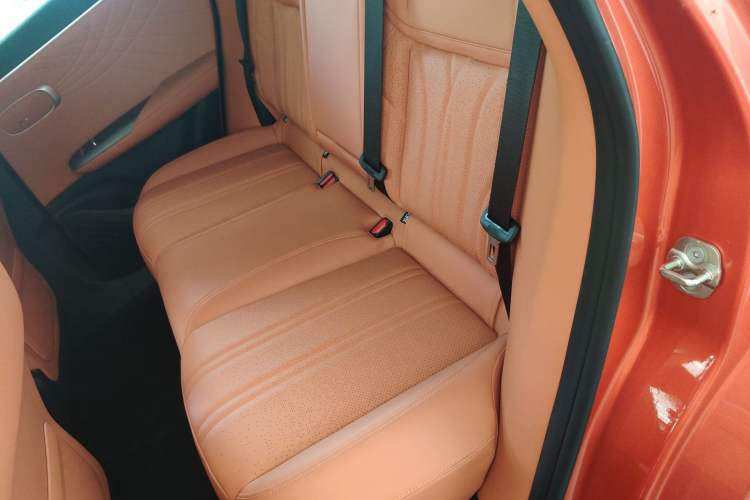 Used Deepal S07 2024 215Max Qiankun Intelligent Driving ADS SE Range-Extended Version Left Rear Seat