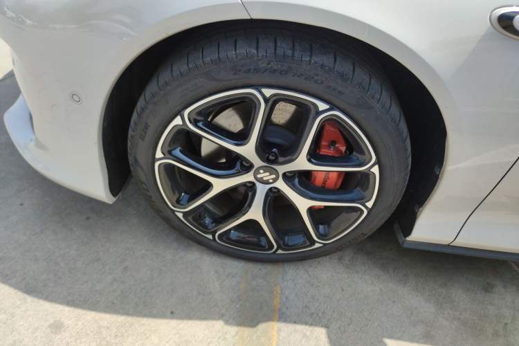 Used IM L6 2025 Ultra Model
