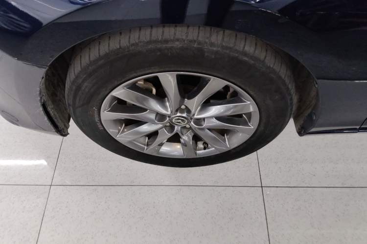 Used Mazda Atenza 2020 2.0L Blue Sky Luxury Edition Left Front Wheel Hub