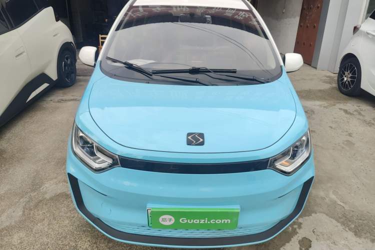 Used SOL E10X 2021 302 km Range Luxury Version 31.4 kWh Front