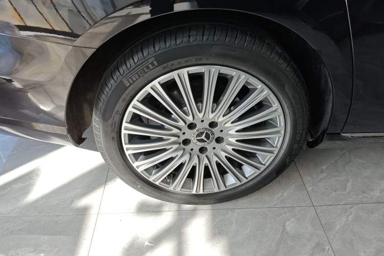 Used Mercedes-Benz E-Class 2023 E 300 L Luxury Model
