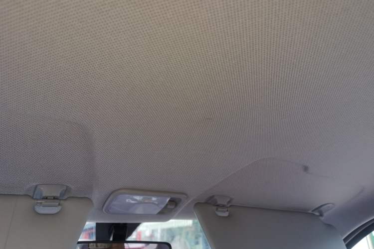 Used Wuling Hongguang MINIEV 2021 Macaron Premium Model – Lithium Iron Phosphate Headliner