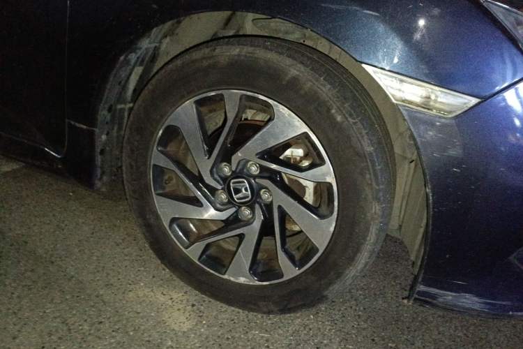 Used Honda Civic 2016 220TURBO CVT Luxury Edition
