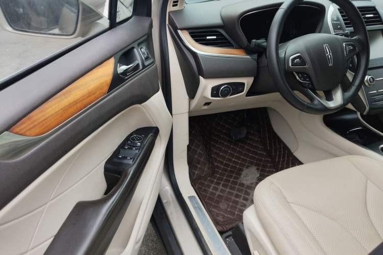 Used Lincoln MKC 2014 2.0T Four-Wheel Drive Luxury Edition Driver Seat