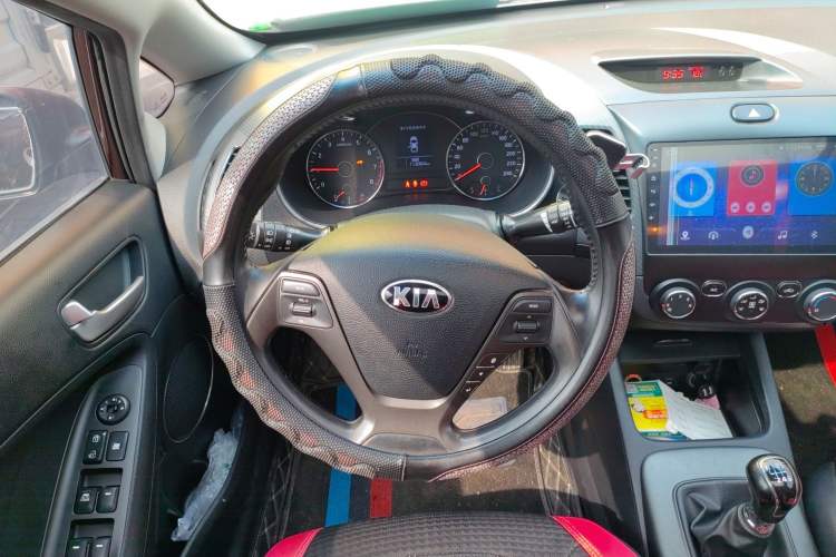 Used Kia K3 2013 1.6L Manual GLS Steering Wheel