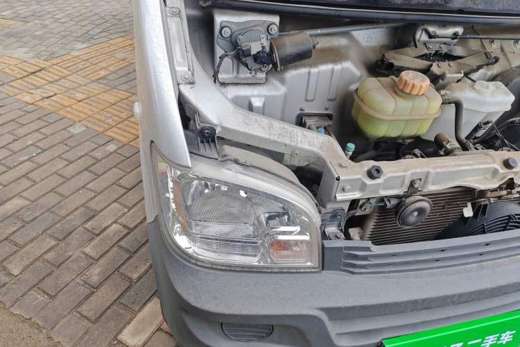 Used Wuling Zhiguang Small Truck 2023 1.5L Double-Cab LAR