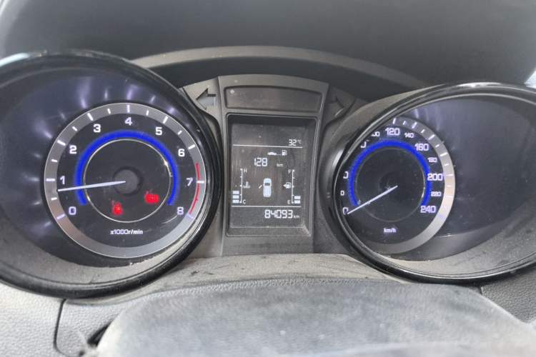 Used CHANGAN CS15 2016 1.5L Manual Luxury Edition