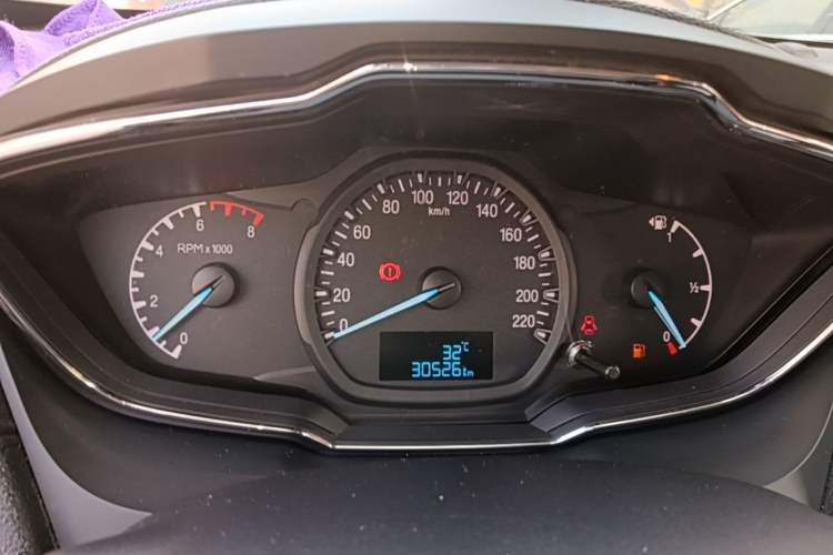 Used Ford Escort 2017 Happy Edition 1.5L Manual Fashion Model