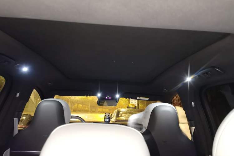 Used Nio ES6 2025 75 kWh Headliner