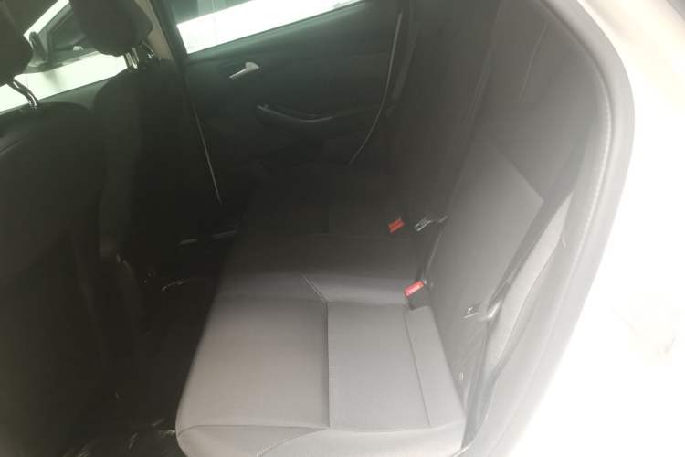 Used Ford Focus 2017 Hatchback 1.6L Automatic Comfort Plus SmartDrive Edition
