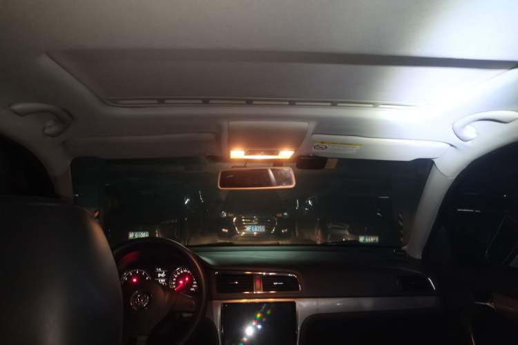 Used Volkswagen Lavida 2013 Restyled Classic 1.6L Manual Comfort Edition
