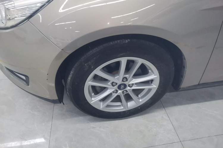 Used Ford Focus 2015 Sedan 1.6L Automatic Trend Model