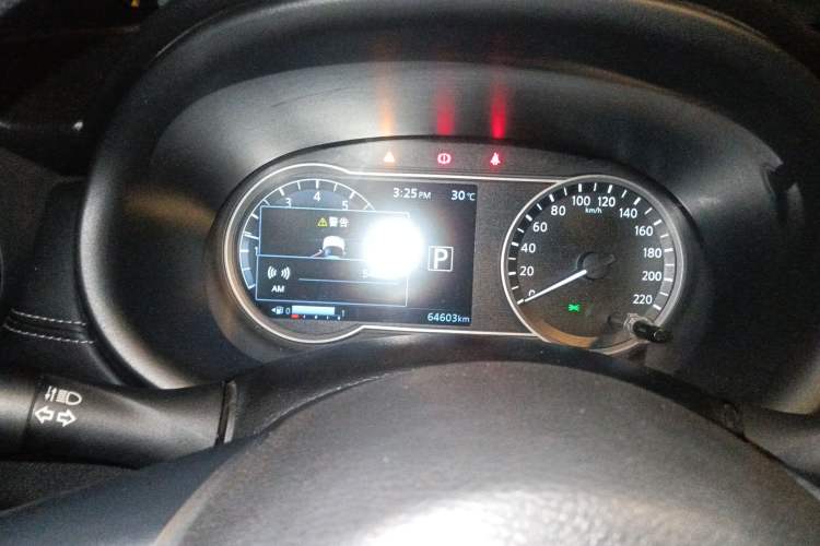 Used Nissan Kicks 2019 1.5L CVT Smart Connect Luxury Edition
