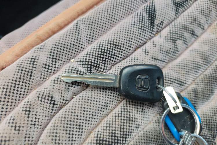 Used Suzuki Wagon R X5 2013 Luxury Edition 1.4L Standard Model
