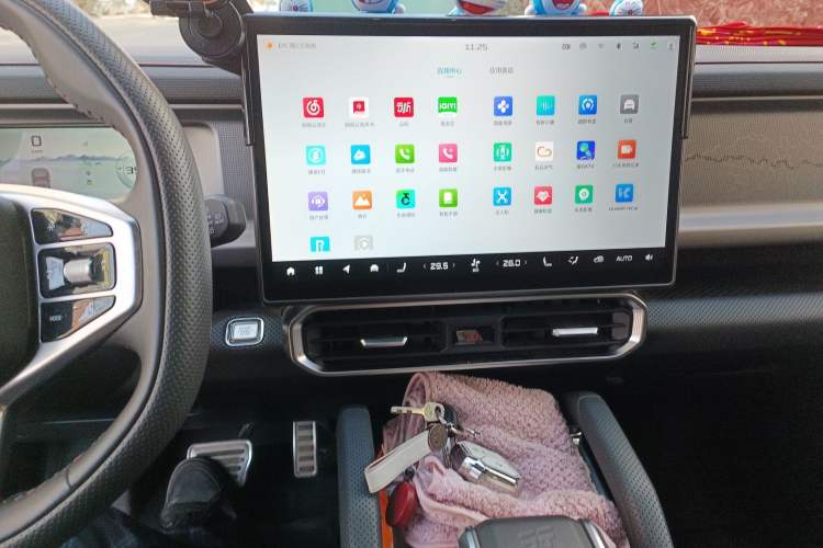 Used JETOUR Traveler 2025 2.0TD DCT XWD Cross+ Audio And AC Panel