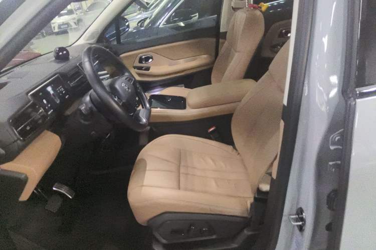 Used Nio ES8 2018 355 km Base Version 7-Seater Edition