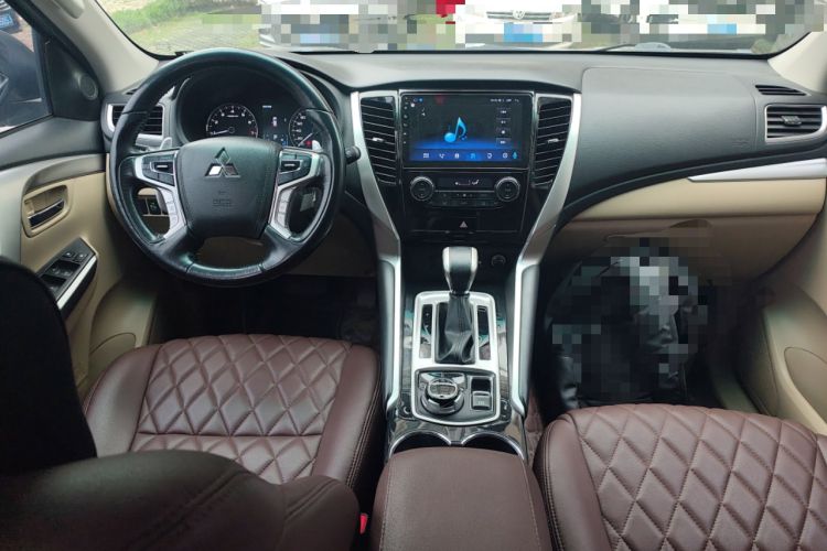 Used Mitsubishi Pajero 2019 3.0L Automatic Standard Edition
