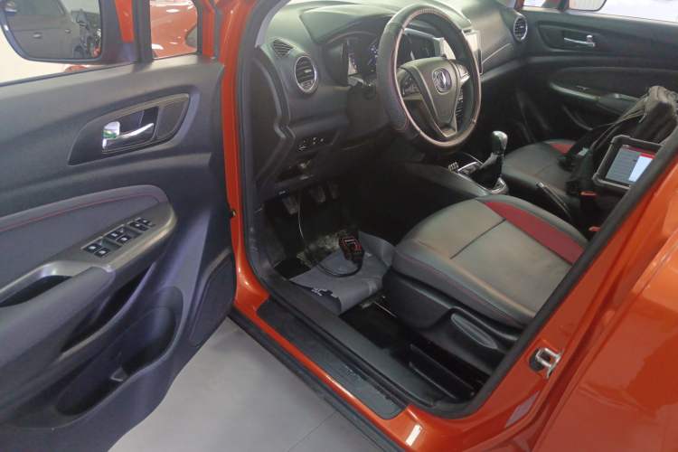 Used Changan CS15 2016 1.5L Manual Fashion Edition