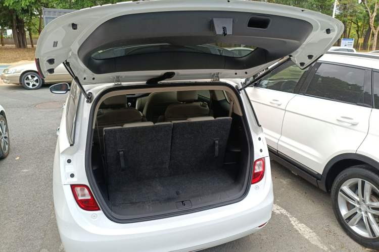 Used Buick GL6 2019 18T 6-Seater Elite Version China VI Standard