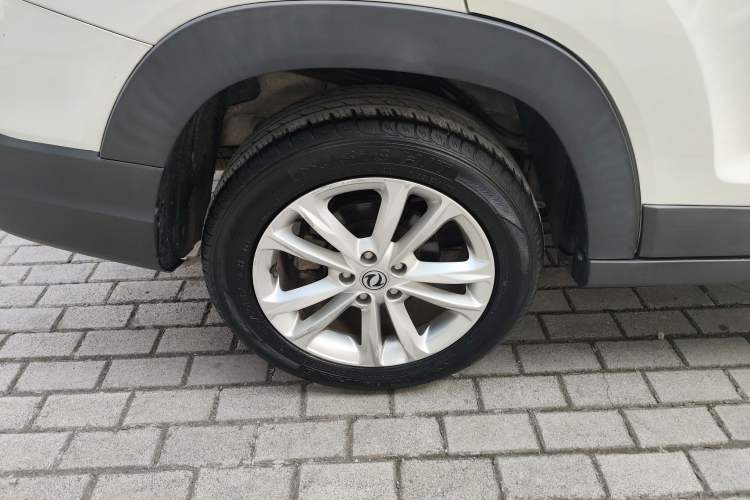 Used Dongfeng Fengon S560 2019 1.8L Manual Urban Model
