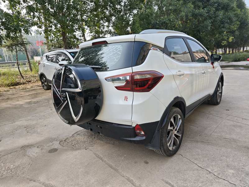 Used BYD Yuan 2017 1.5L Manual with Panoramic Sunroof — 6