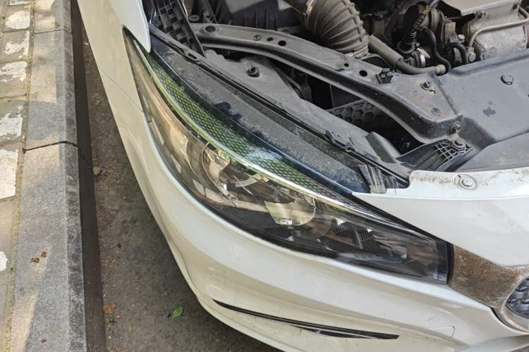 Used MG 6 2018 20T Automatic Elite Smart Connect Version China VI Standard Right Front Headlight