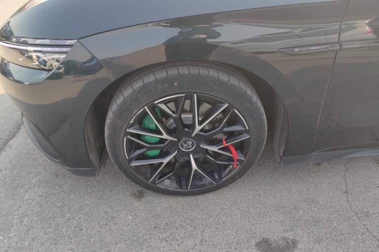 Used BYD Han 2022 EV 610 km All-Wheel-Drive Qianshan Cui Limited Edition
