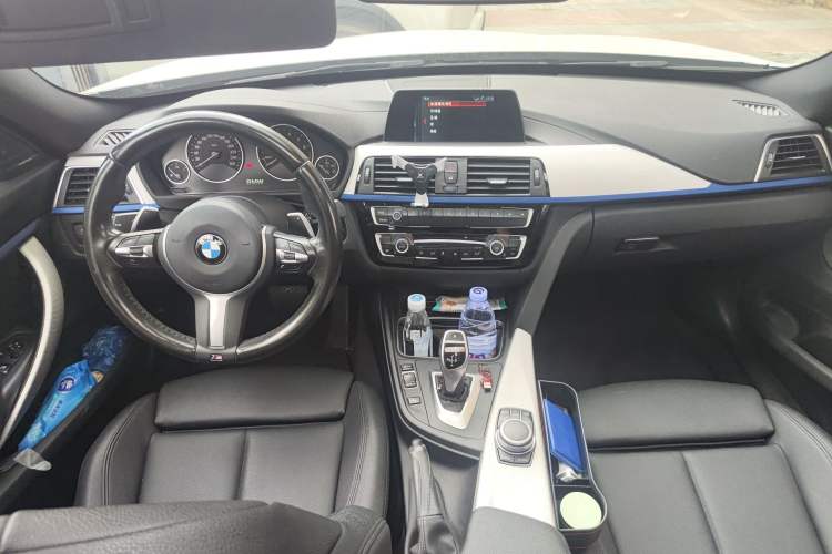 Used BMW 3 Series GT 2018 320i M Sport Edition Center Console
